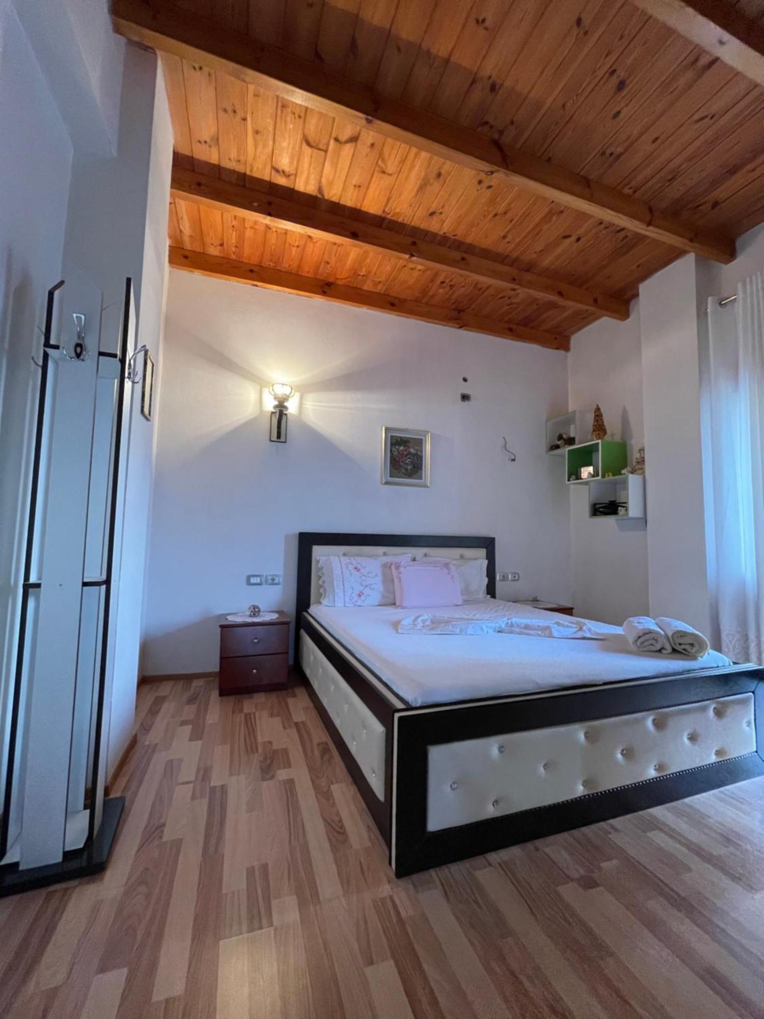 Elsa'S Villa Гирокастра Экстерьер фото