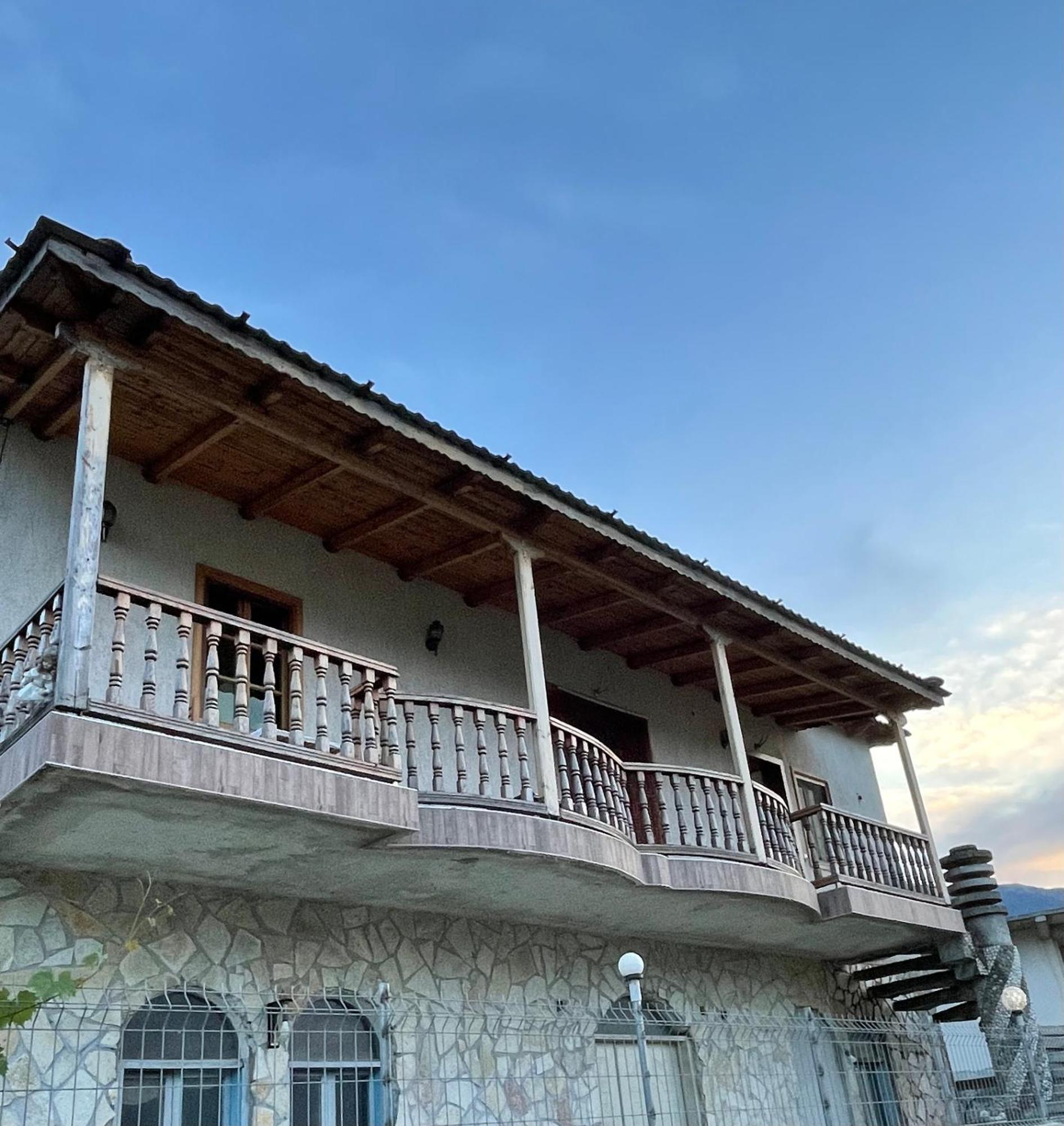 Elsa'S Villa Гирокастра Экстерьер фото
