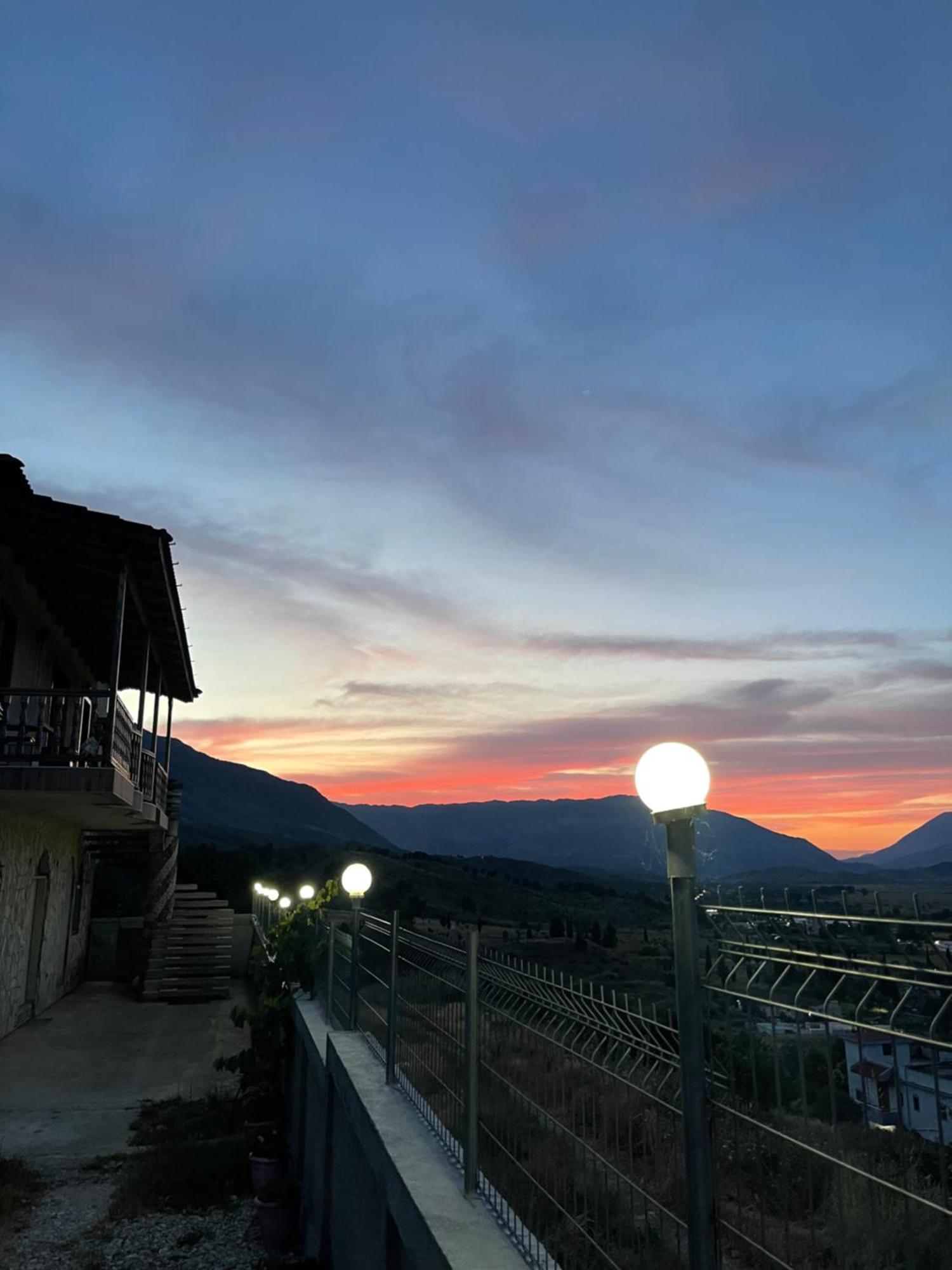 Elsa'S Villa Гирокастра Экстерьер фото