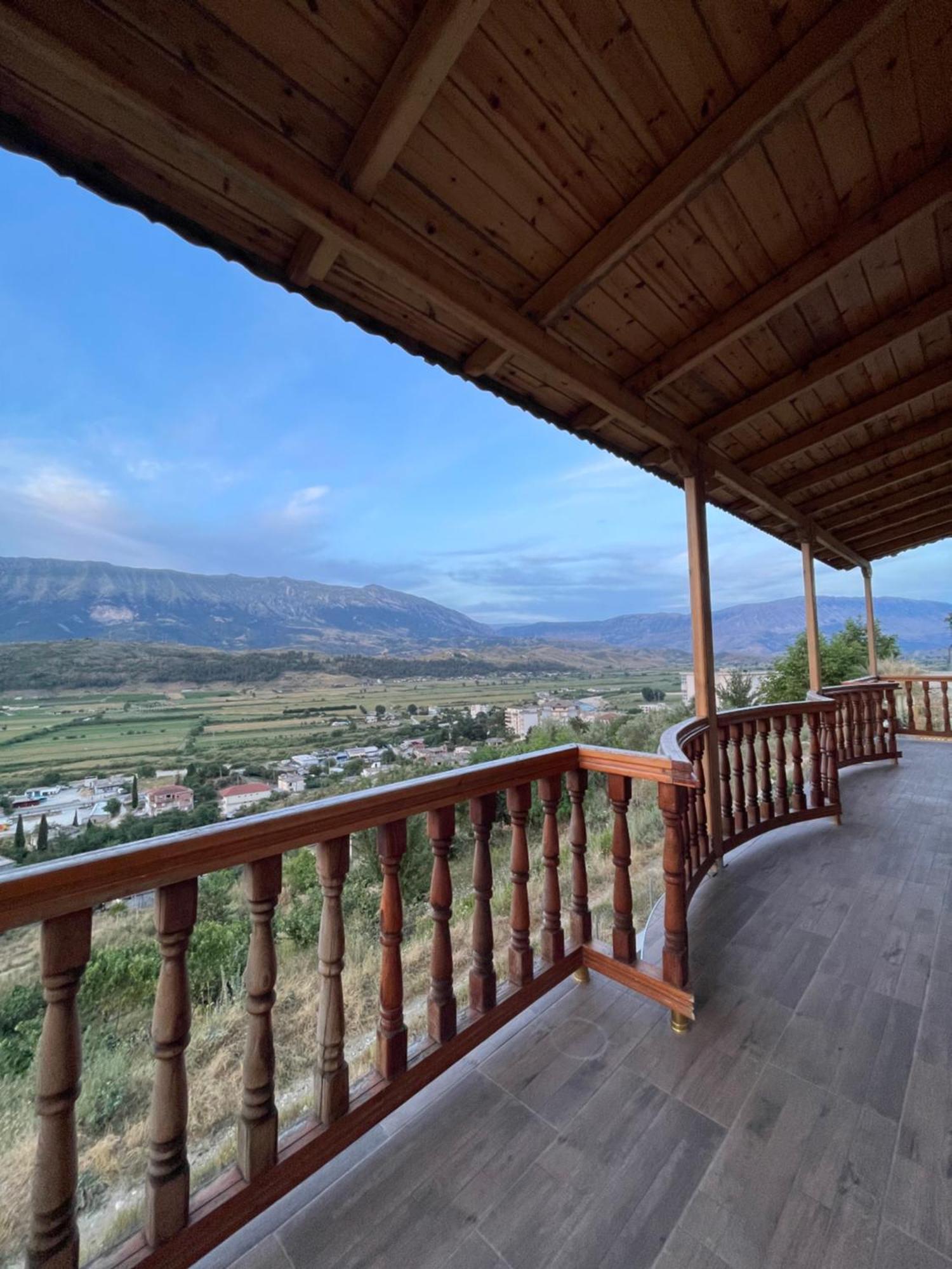 Elsa'S Villa Гирокастра Экстерьер фото